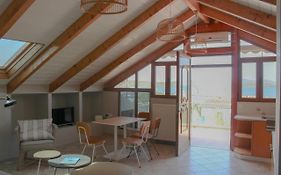 Live In Lemnos Attic Apartment